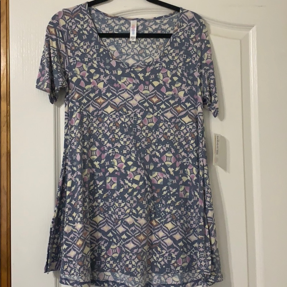 LuLaRoe Perfect T